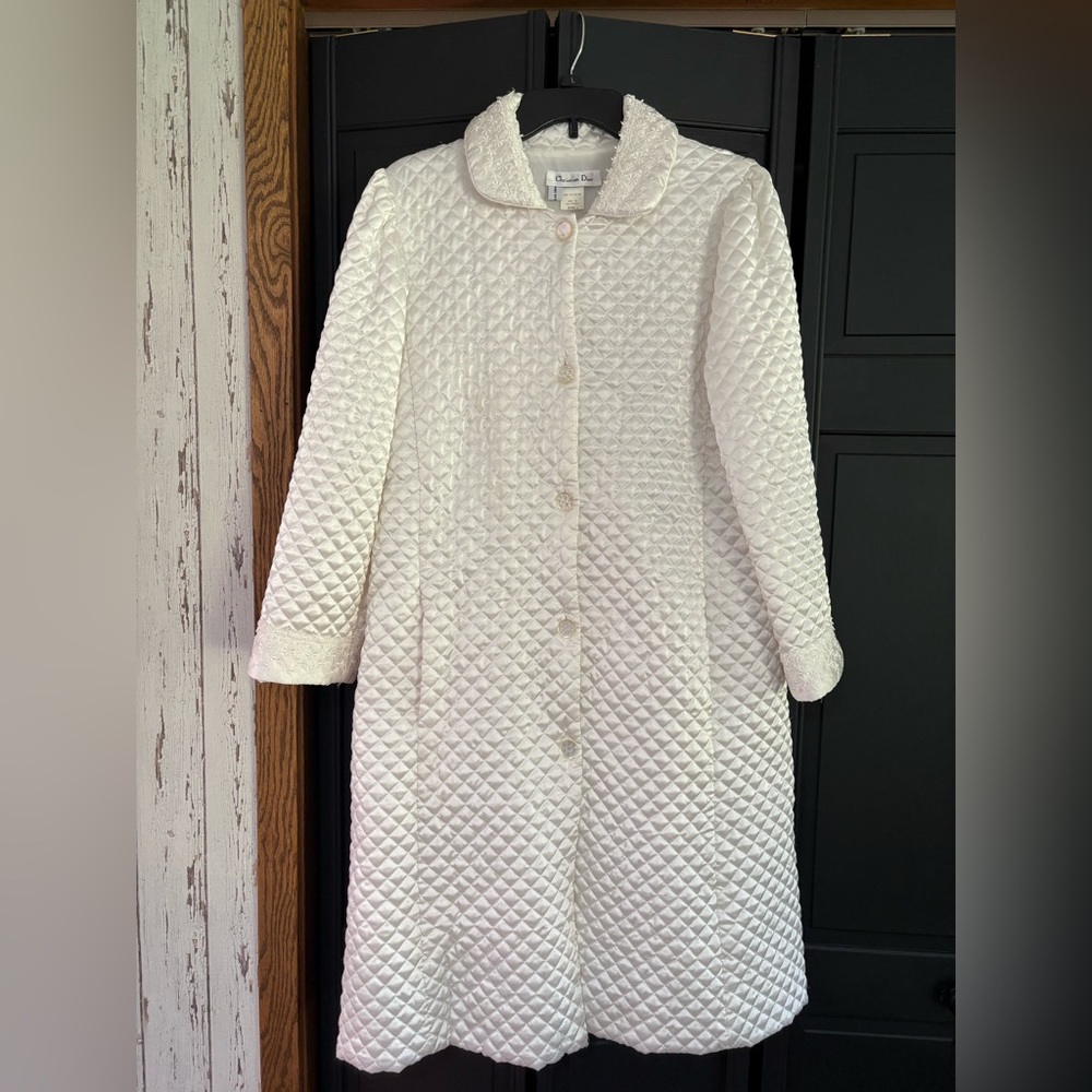 Vintage 90s Christian Dior Elegant White Quilted Bathrobe